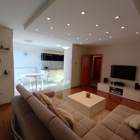 Ferienwohnung Apartman Mare Nostrum**** Rijeka Exterior foto